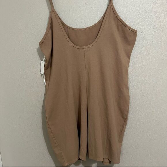 NEW Good American brown scoop back one piece biker romper women’s plus size 8 5X - Picture 9 of 10